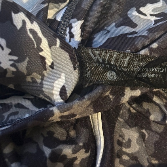 WITH Wear It To Heart High Rise Track Stripe Leggings Black/Grey Women’s Small - Picture 5 of 5